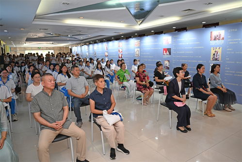 黃永玉版畫作品捐贈(zèng)儀式在連舉行 藝術(shù)瑰寶助力港城文化繁榮